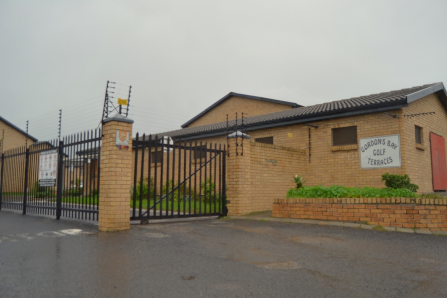 2 Bedroom Property for Sale in Fairview Golf Estate Western Cape